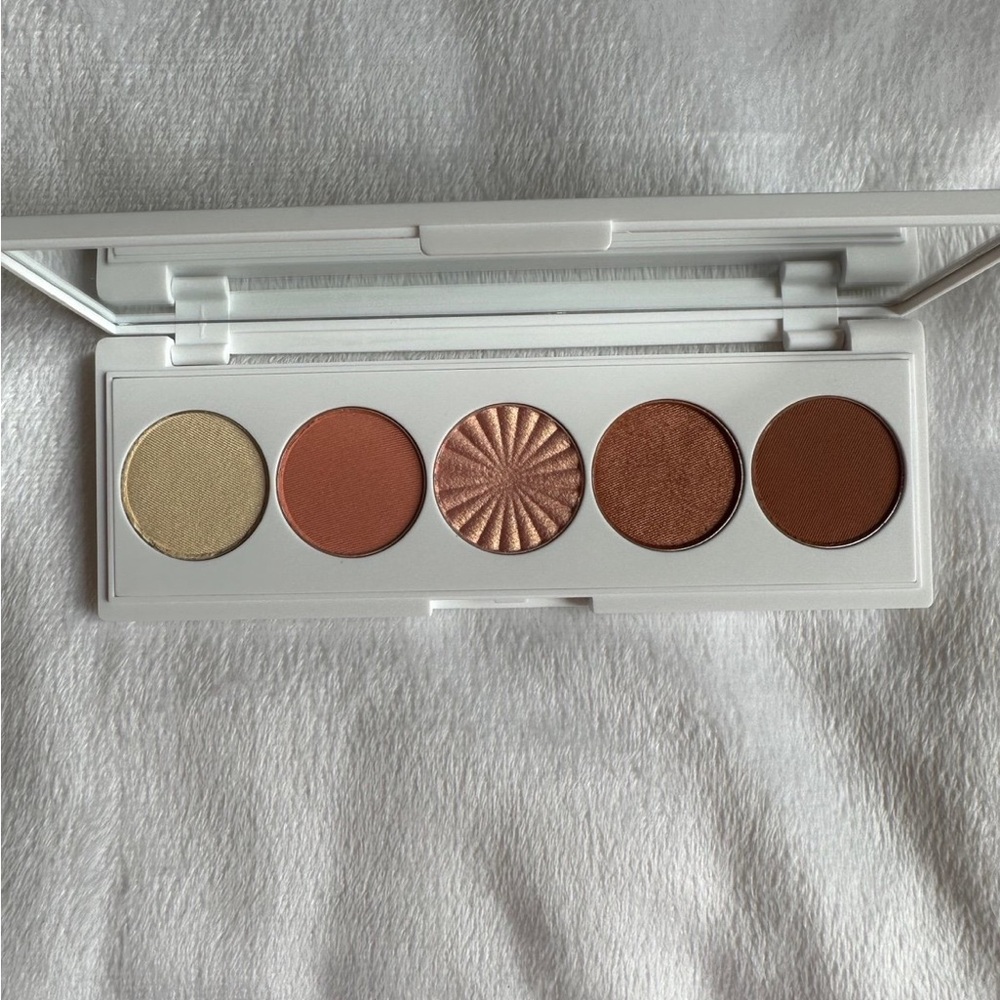 Ofra Cosmetics Getaway Eyeshadow Palette